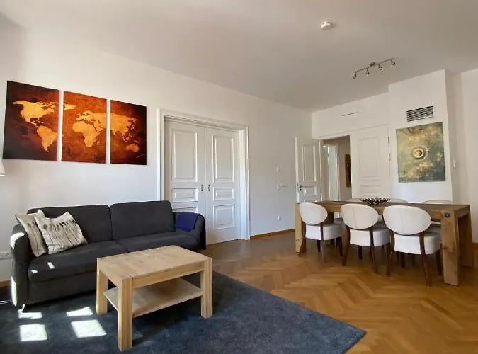 Grosszuegiges Apartment Mit Blick Zur Frauenkirche